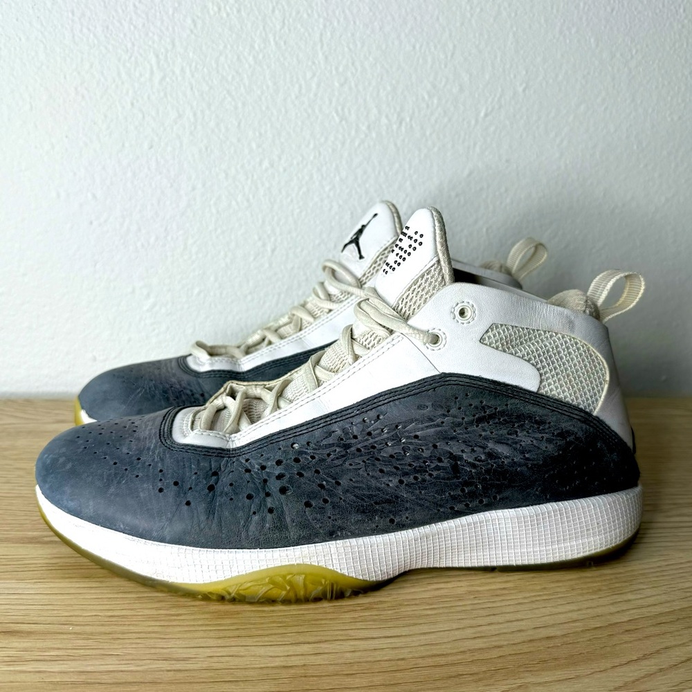 Nike Air Jordan 2011 White Black Anthracite Sneakers 436771-101 Men's Size 9.5